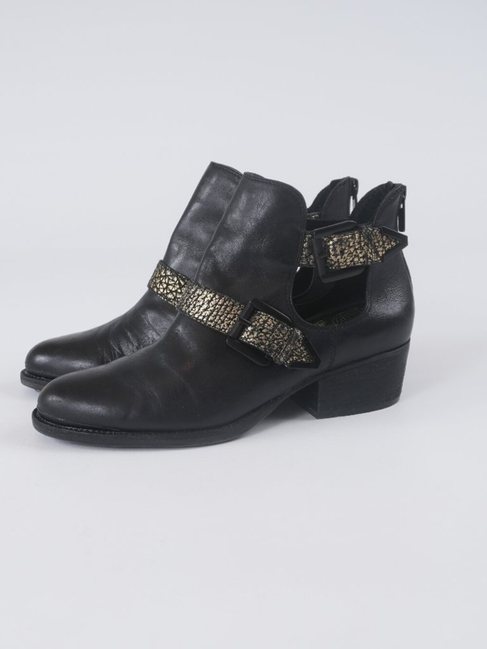 Cutout Ankle Booties Size 7.5 Black Leather Elliott Lucca Buckle Boot